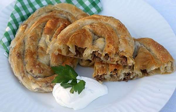 La ricetta del burek: torte salate dalla Turchia alla Croazia