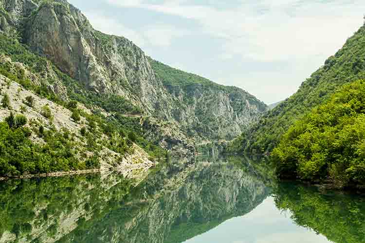 Lago Koman Albania Foto