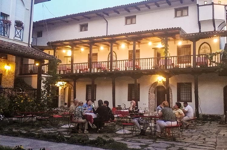 Dove Mangiare Dormire Scutari Albania Tradita