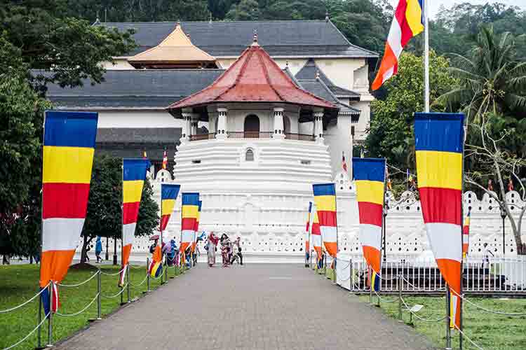 Cosa Vedere Kandy Sri Lanka Oltre Tempio Dente