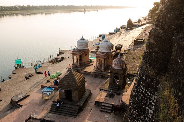 Cosa Vedere Maheshwar India Fiume Sacro Narmada