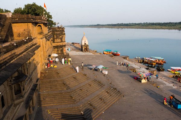 Cosa Vedere Maheshwar India Fiume Sacro Narmada