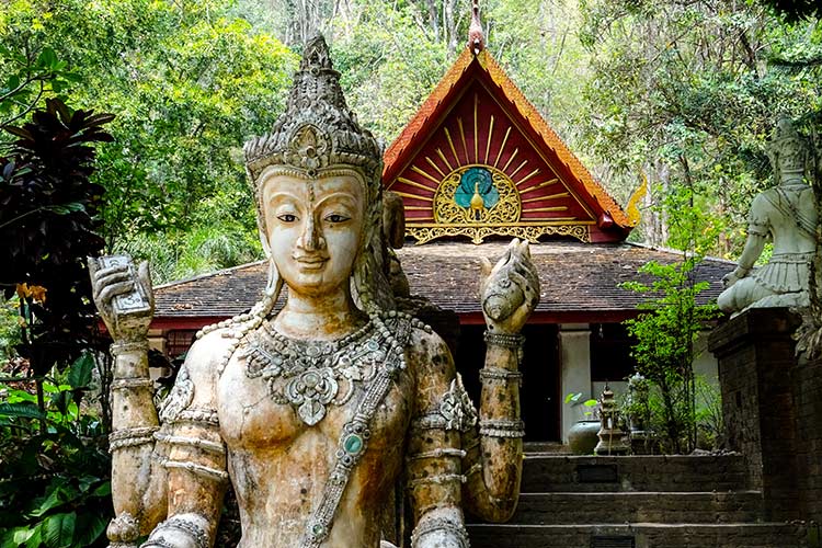 Chiang Mai: trekking verso Wat Pha Lat e Wat That Phra Doi Suthep