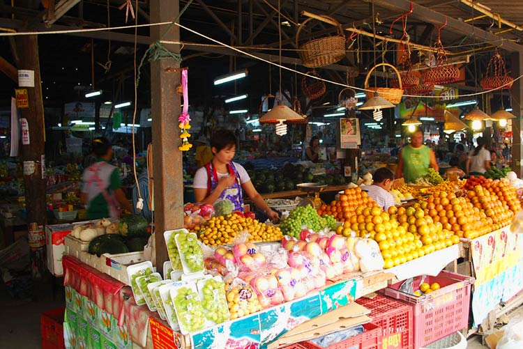 Guida Mercati Chiang Mai Nightbazaar Sundaymarket