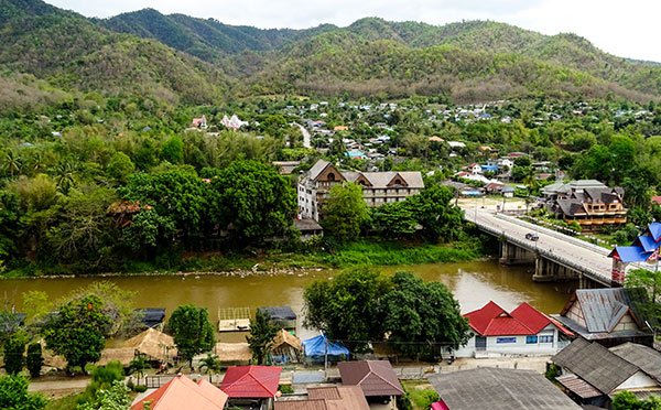 Thaton Thailandia Paesino Montagna Fuga Chiang Mai