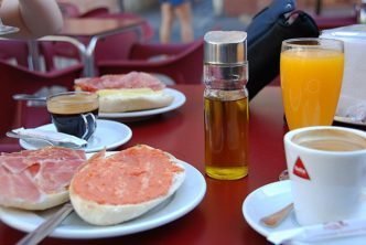 Guida Colazione Tradizionale Siviglia Andalusia